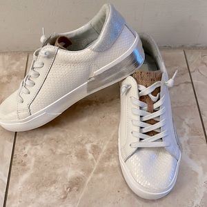 Dolce Vita Sneakers - Zina